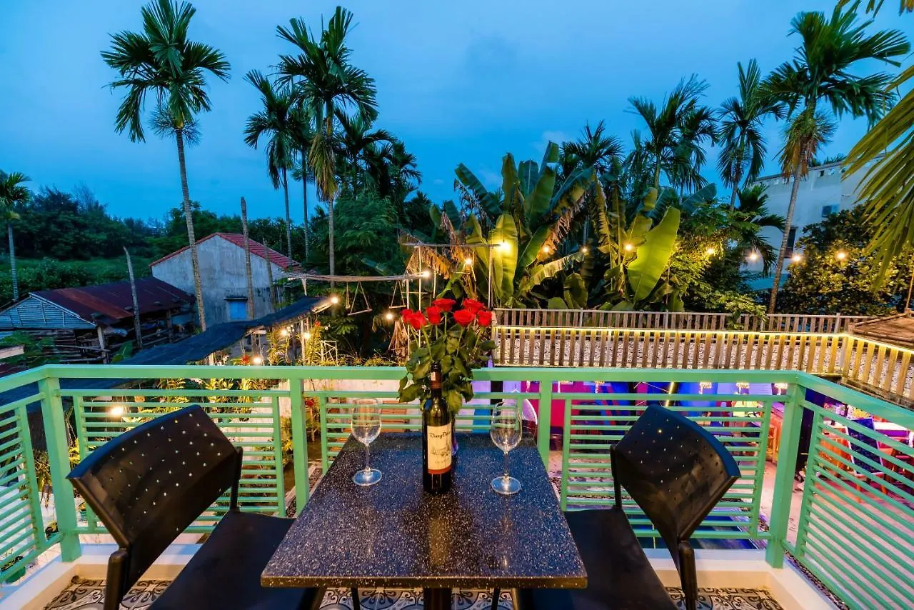 Sunny Riverside Homestay Hoi An Villa